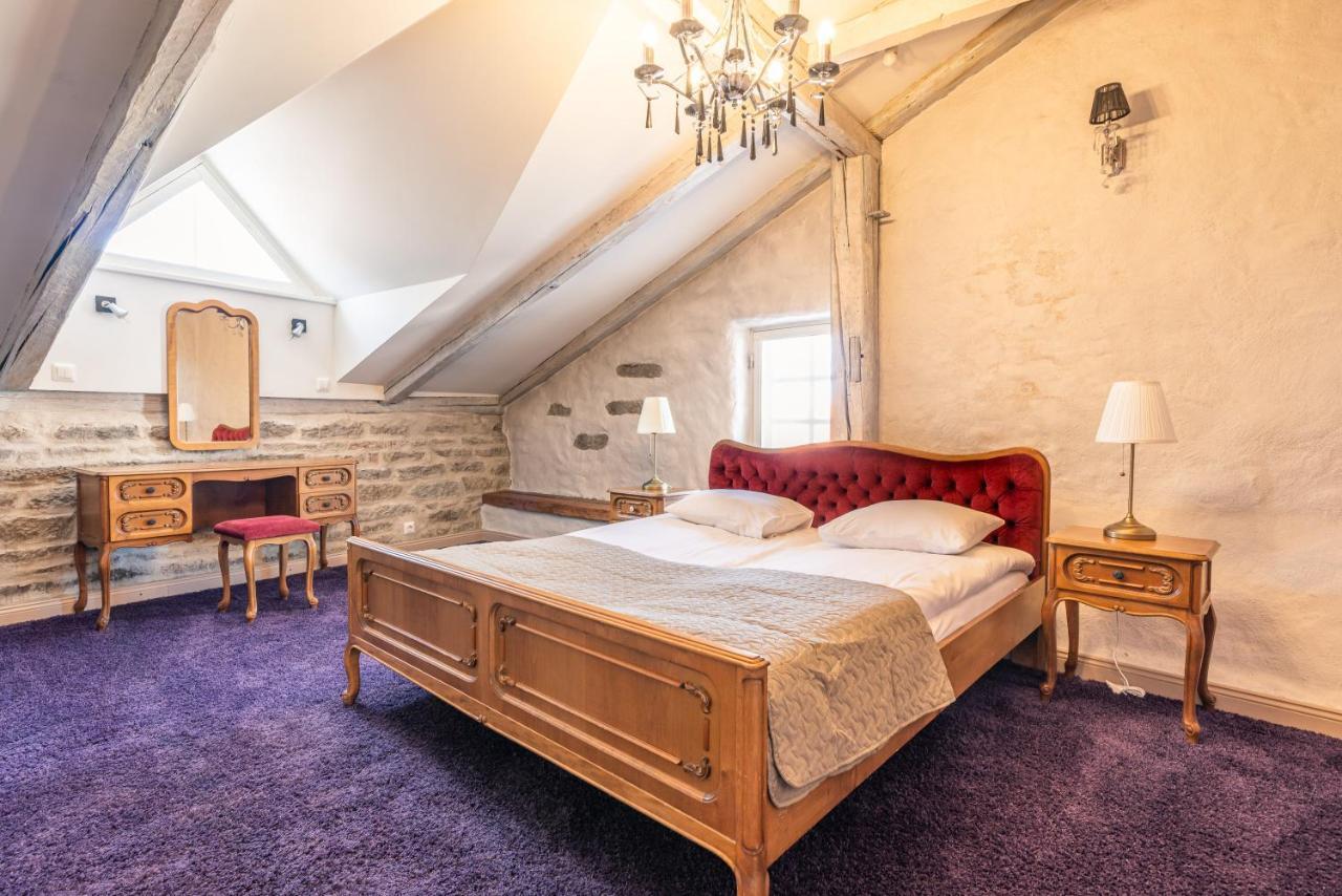 Old Town - Unique Tower Apartment Tallinn Eksteriør bilde